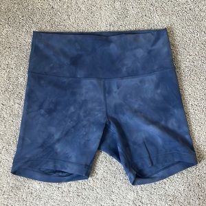 Lululemon Wunder Train biker shorts size 10